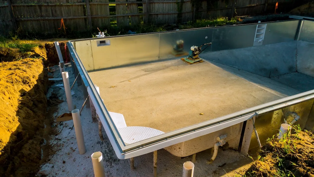 Blog 6 swimming pool under construction